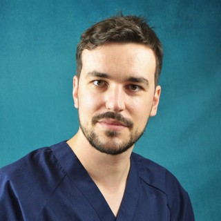 Dr Vétérinaire Hugo ROLLAND