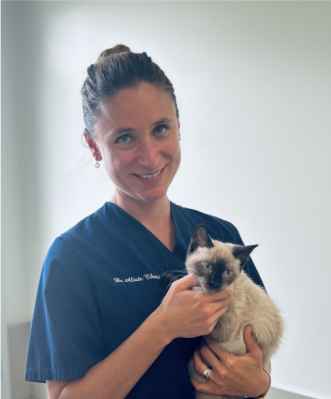 Dr Vétérinaire Alizée THIRIET